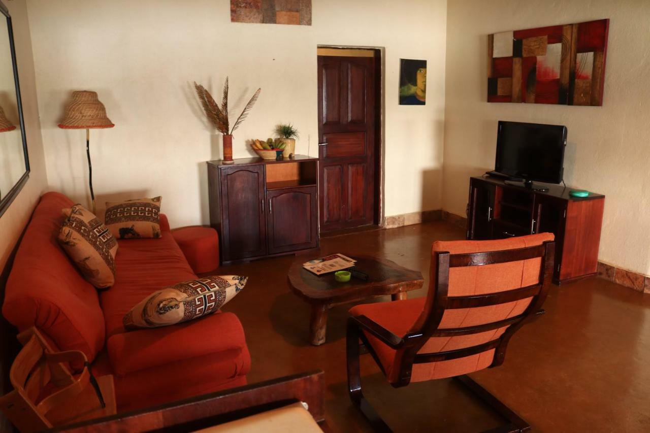 The Haven Hotel Jinja Exterior photo